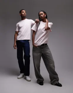 Lacoste Unisex Relaxed Fit T-shirt In Pink With Central Small Logo Print For Unisex -Clothes Fashion Store 207665167 3